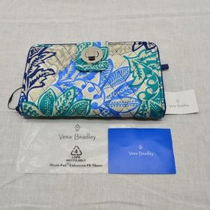 Vera Bradley Turnlock Wallet